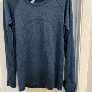 lululemon athletica Blue Short Sleeve Tee